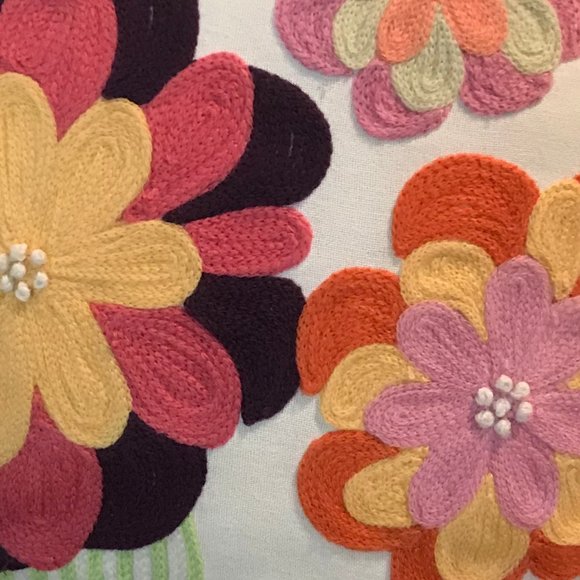 PB Teen circular throw pillow - Picture 2 of 4